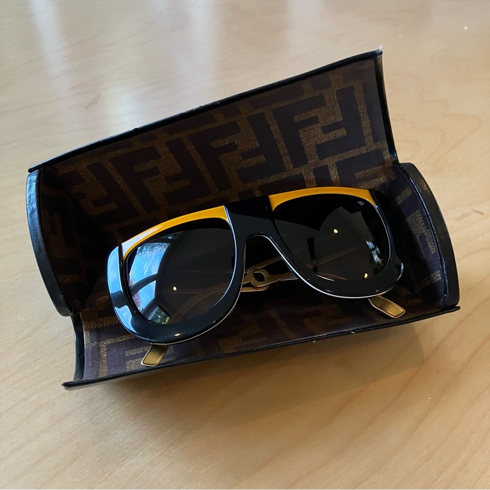 Fendi Havana Sunglasses, SS11/S2011 FS 5198
